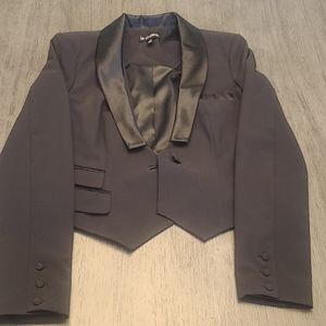 Size 1/2 Black Le Chateu Blazer